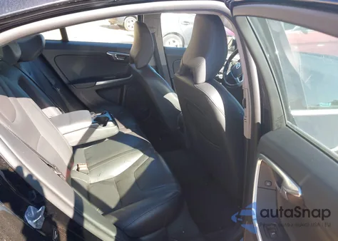 2015 Volvo S60 T5 Premier из США, поврежденный, VIN YV126MFK8F2351267